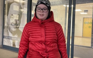 Pomôžte Helenke spoznávať svet na vlastných nohách