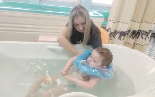 Jarko je po prasknutí aneuryzmy. Pomôžme ho postaviť na vlastné nohy.