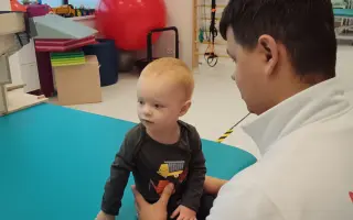 Dajme Jakubkovi šancu chodiť. Prispejme na operáciu jeho nôžky.