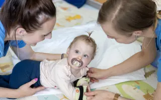 Malá Timejka potrebuje ďalej rehabilitovať - pomôžme jej