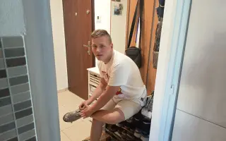 Po ťažkom období hľadá novú silu. Dajme dospievajúcemu Petrovi šancu na pokrok.
