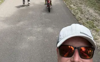 Pomôžte otcovi zo Slovenska tráviť, čo najviac času so synom, ktorý žije v USA