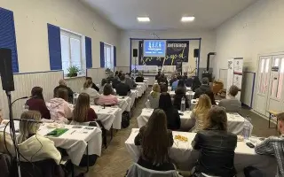 Krv a popol | podporte publikáciu,  pripomínajúcu hrôzy vojny a ľudskú odvahu