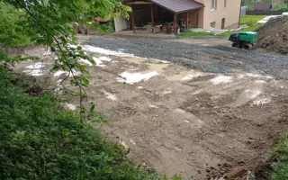 Saleziáni Don Bosca na Poštárke: Pomôžte nám v Lenartove vybudovať ihrisko pre deti