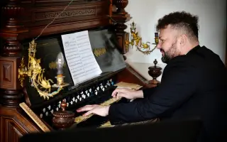 Nový dych pre staré harmónium / Új lélegzet a régi harmóniumnak