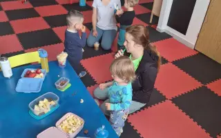 Pomôžte nám vytvoriť bezpečný a útulný priestor pre deti! 🧩💛