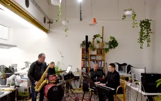 Nová Vlna: Podržte nás, aby sme nepadli