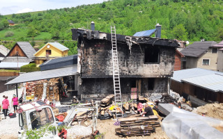 Mladej rodine v Habovke vyhorel dom tesne pred kolaudáciou