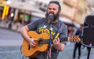 Podporte nový album projektu I am Pita