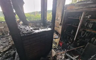 Pomôžte nám obnoviť vyhorenú chatu Lodiar pri Počúvadlianskom jazere