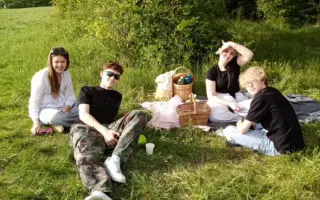 Pomôžte Julianne a Patrikovi získať domov