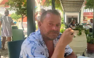 Dajme Zdenovi šancu objať svoju rodinu oboma rukami