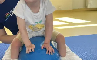 Pomôžme Emke urobiť krok vpred