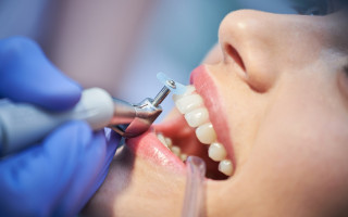 Pomôžte s opravou zubov mame viacerých detí so špeciálnymi potrebami