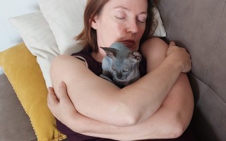 Podporte mamu Andreu a jej dcéry Kiru a Danu v boji so silnými bolesťami