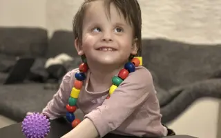 Pomôžme Emke urobiť krok vpred