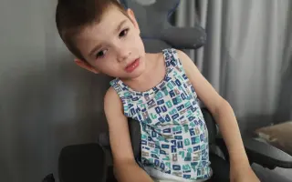 Prekonal operáciu srdiečka aj náročné diagnózy. Podporme Lukáška.
