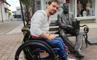 Pomôžme Krištofovi zaobstarať nový invalidný vozík