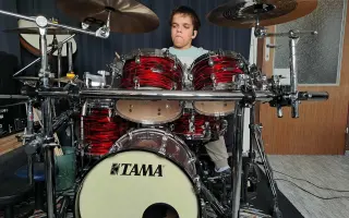 Darujme Jakubovi nové bubny