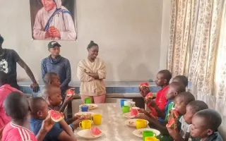 Domov, láska, zodpovednosť - cesta detí z ulíc Nairobi Domov, láska, zodpovednosť - cesta detí z ulíc Nairobi