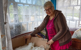 Kúpme Irine materiál na maskovacie siete pre obrancov Ukrajiny