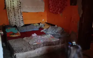 Pomôžme mame s dvomi deťmi zabezpečiť práčku, pec a drevo na zimu