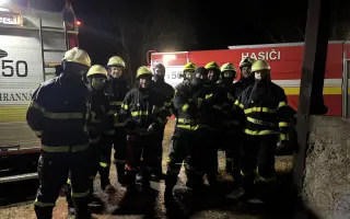 Zachráňme spolu viac životov - AED pre DHZ Raslavice