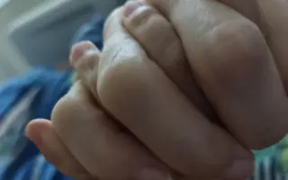 Pomôžme malému Adamkovi v boji s leukémiou