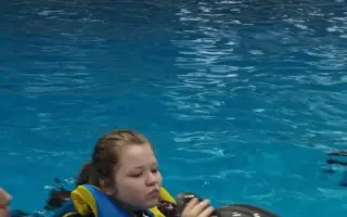 Pomôžme Alex zabezpečiť delfínoterapiu a hyperbarickú komoru