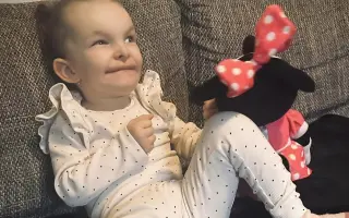 Darujme Ashley rehabilitačný kočík