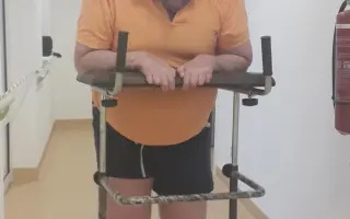 Pomôžte mi postaviť sa – vrátiť sa späť do života a domova