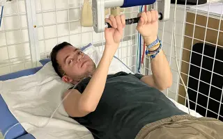 Pomôžme Denisovi pokračovať v rehabilitáciách