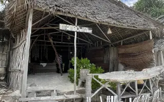 Pomôžte mi vybudovať obchod s kaviarňou na Zanzibare