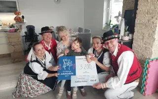 S vašou pomocou na festival do Čiech - FS SENIOR Jánošík Svit