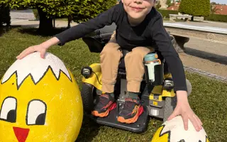Pomôžme Brunkovi byť vďaka novému, väčšiemu elektrickému vozíku slobodnejší