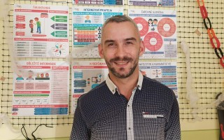 Umožnime Marekovi vďaka rehabilitáciám po DMO pokračovať vo vzdelávaní detí