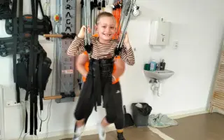 Pomôžme Alexkovi napredovať napriek autizmu a epilepsii