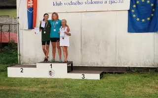 Podporte Alexandru na jej ceste vodným slalomom