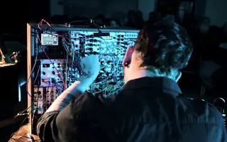 Pomôžte nám vydať debutový album Božského Soaré na vinyle