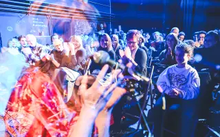 Pomôžte nám udržať Klub Za Oponou aj v roku 2026