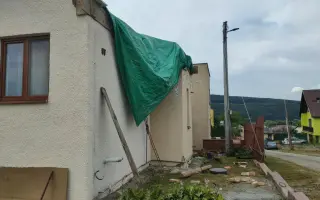 Pomôžte rodine, ktorá prišla o strechu nad hlavou