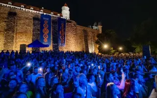 Podporte Ukrajinský Inštitút- priesečník kultúry, umenia a občianskeho aktivizmu