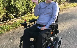 Pomôžme Romanovi získať auto na bezpečné cesty za liečbou a lepší život
