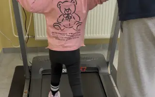 Spoločne pomôžme Sabínke k samostatným krokom