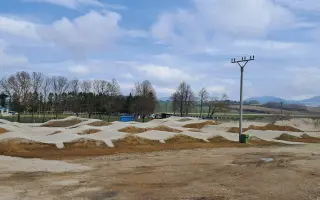 Bike Racing Slovakia: Vystreľte našich šampiónov vpred za ich snom!