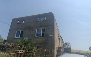 Búrka im vzala strechu nad hlavou, pomôžme im začať odznova