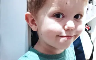 Pomôžme Adamkovi pokračovať v liečbe aby mohol vyrásť