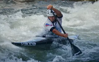 Podporte Alexandru na jej ceste vodným slalomom