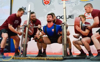 Podporte Michala v reprezentácii SR v powerliftingu na medzinárodných súťažiach