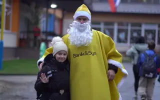 Žltý Mikuláš | Pomôžme 48 deťom získať liečbu, ktorá im dá šancu na zdravší život.